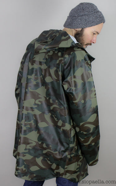 Mens camouflage rain jacket top