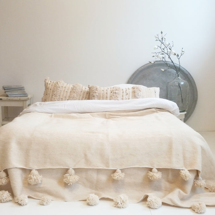 Moroccan White Pom Pom Throw